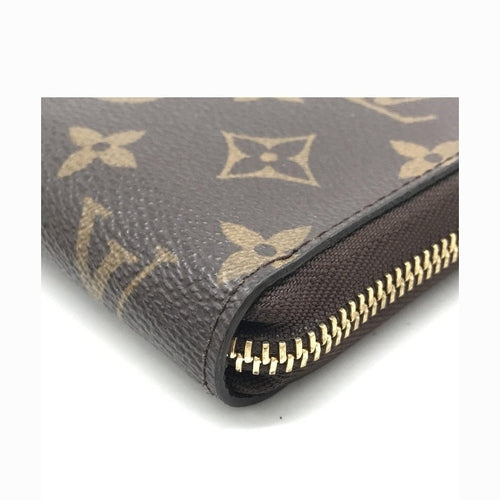 Louis Vuitton Monogram Zippy Wallet In Good Condition