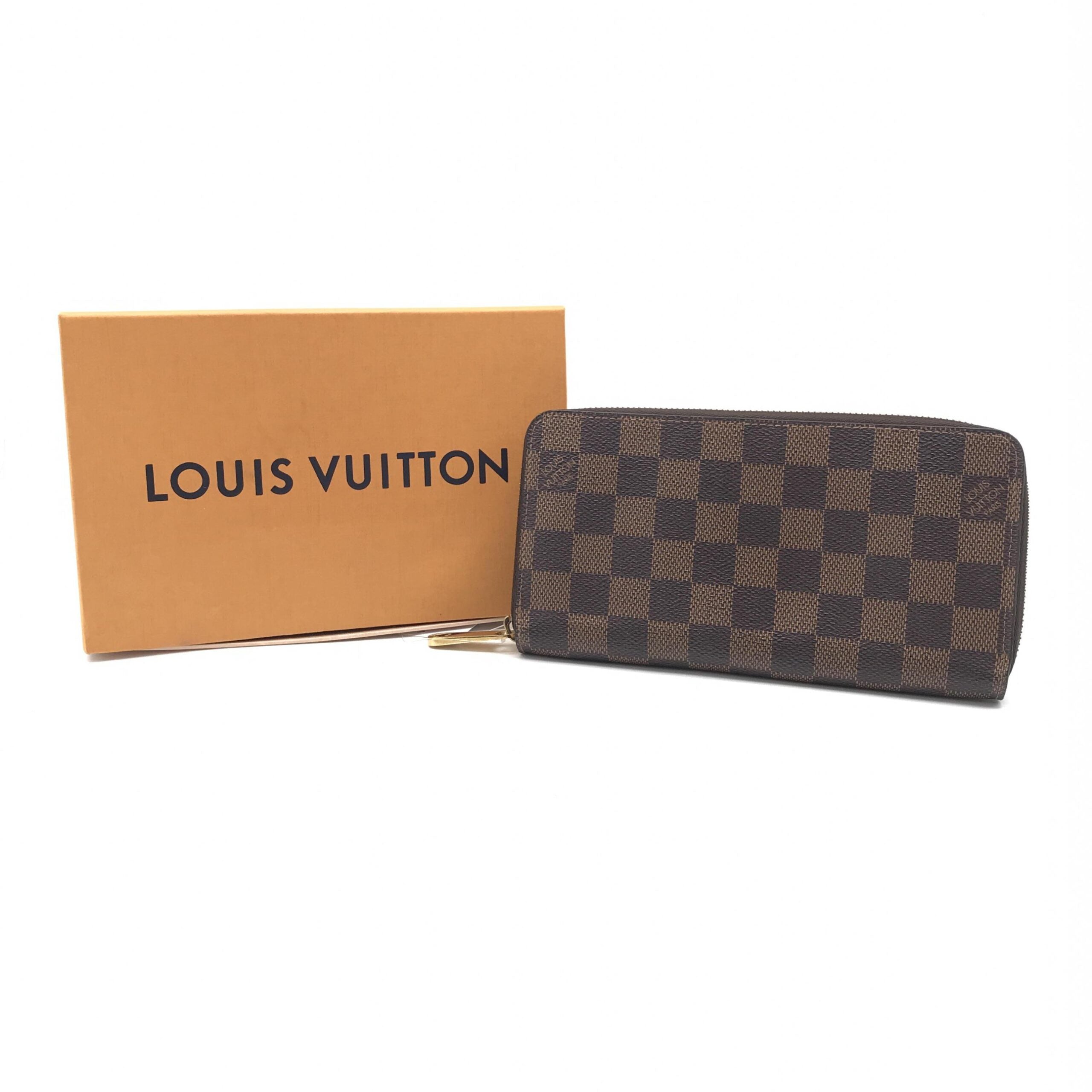 Louis Vuitton Zippy Wallet With Damier Ebene Pattern