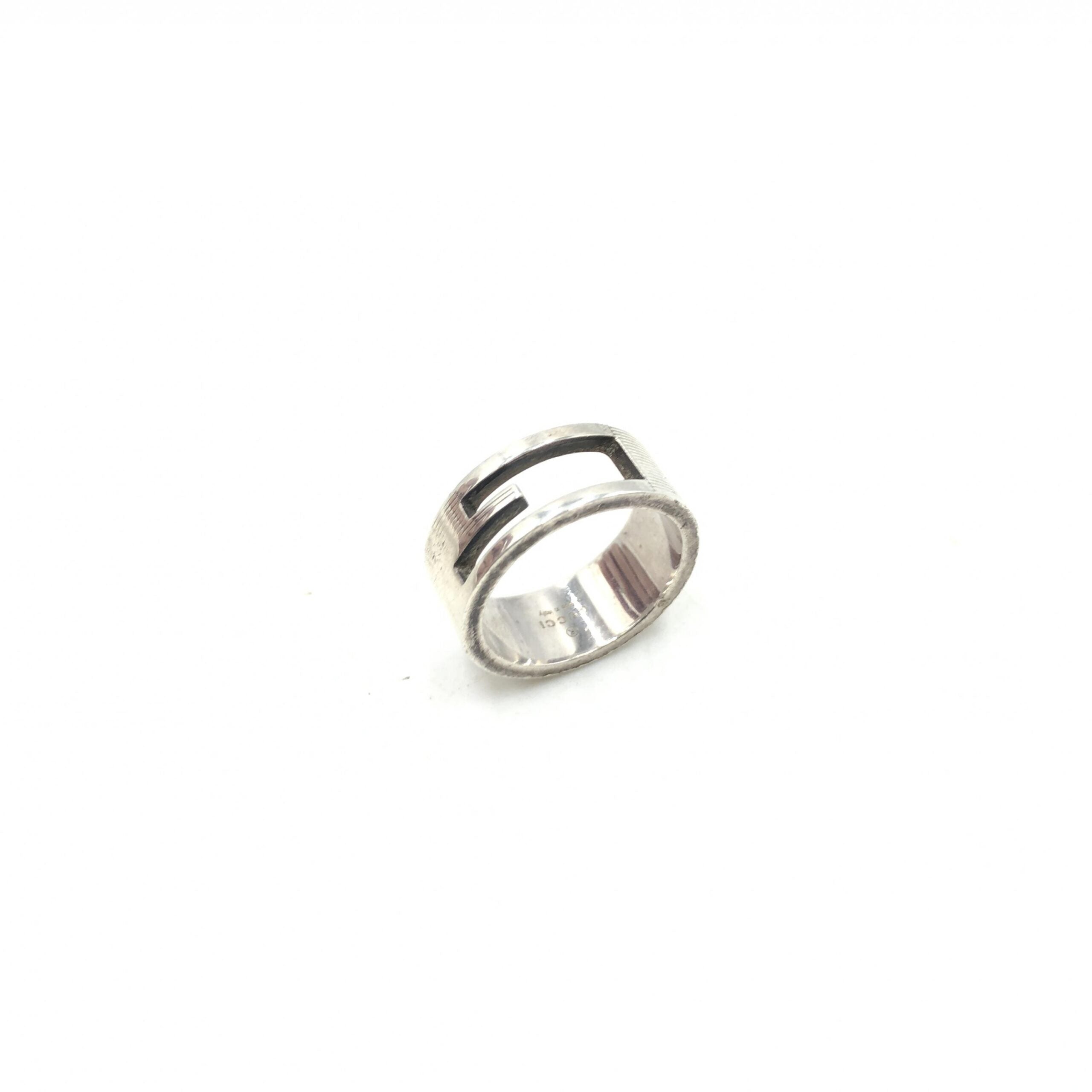 Gucci G Logo Ring