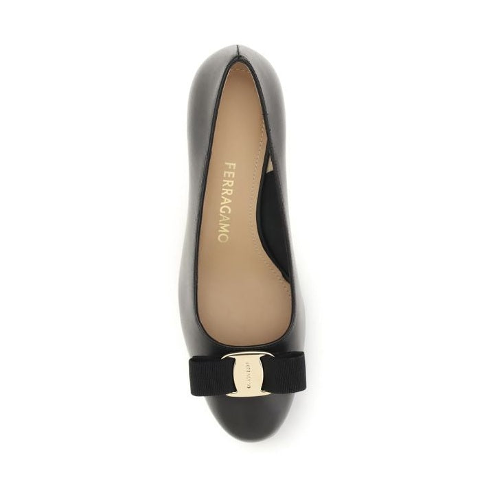 Ferragamo Black Calf Leather Bos Taurus Mid Heel Pumps