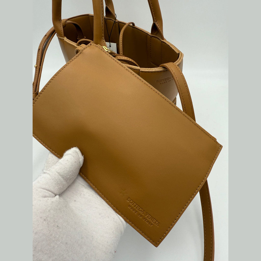 Bottega Veneta BOTTEGA VENETA ARCO Shoulder Bag