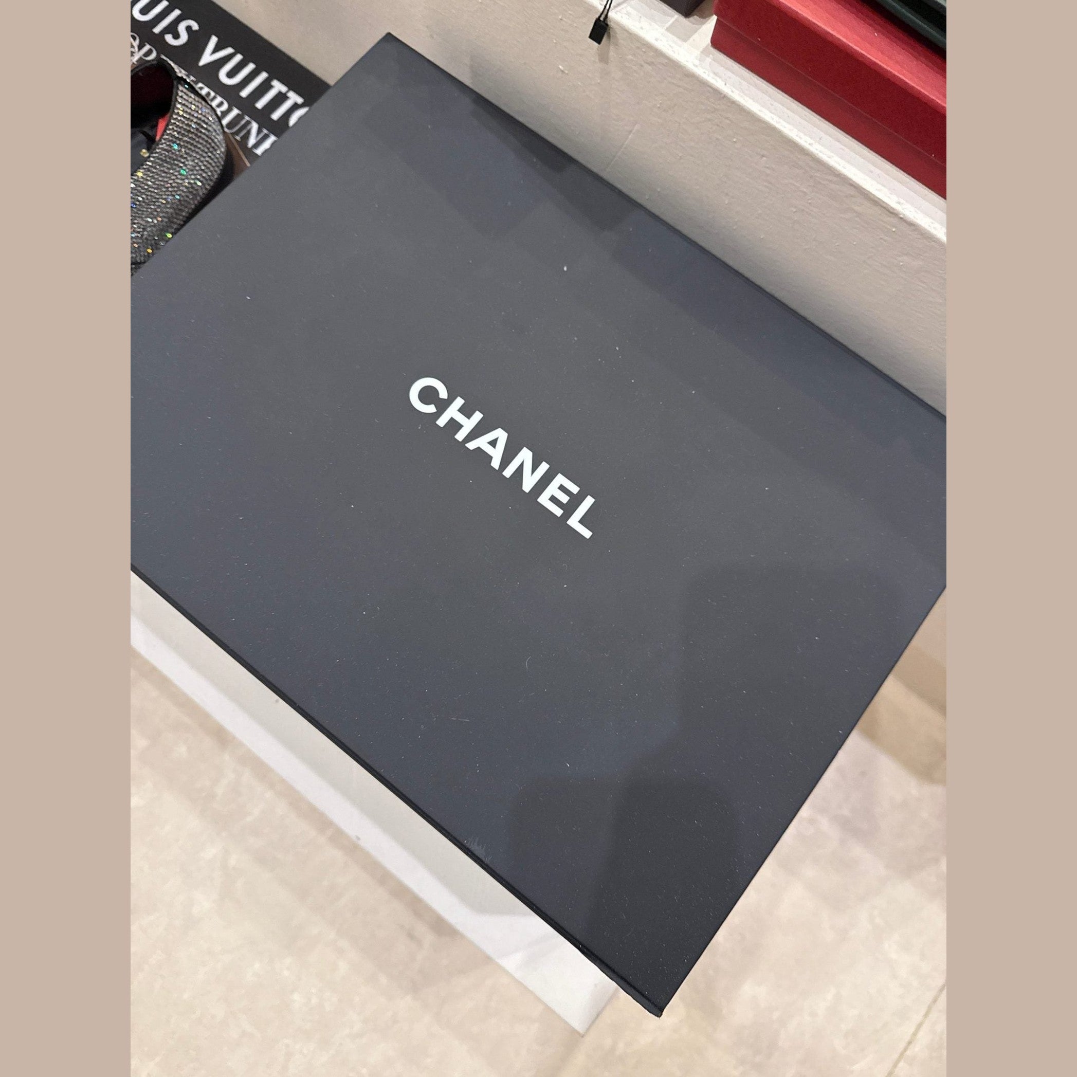 Chanel CHANEL Timeless Classique Jumbo Handbag