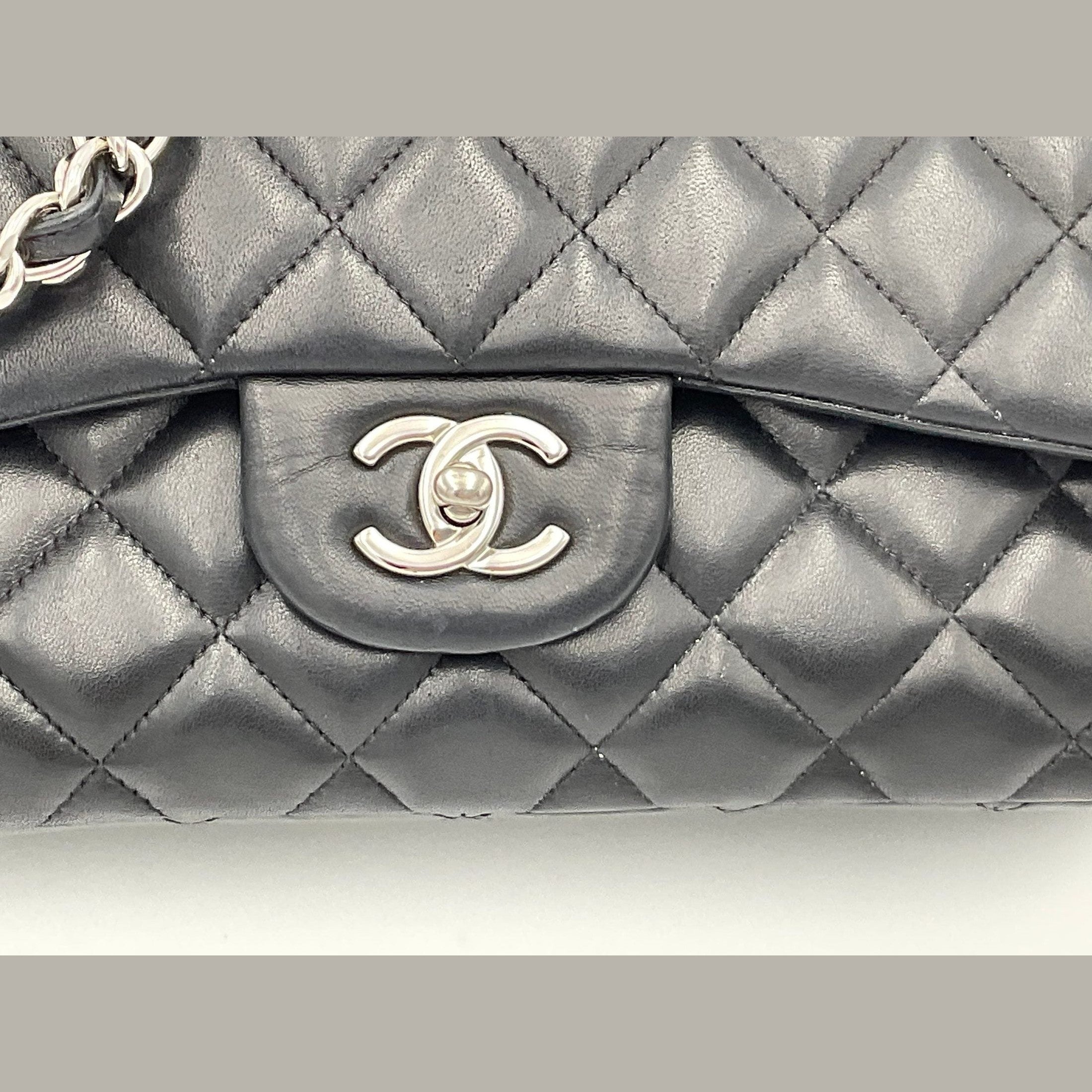 Chanel CHANEL Timeless Classique Jumbo Handbag