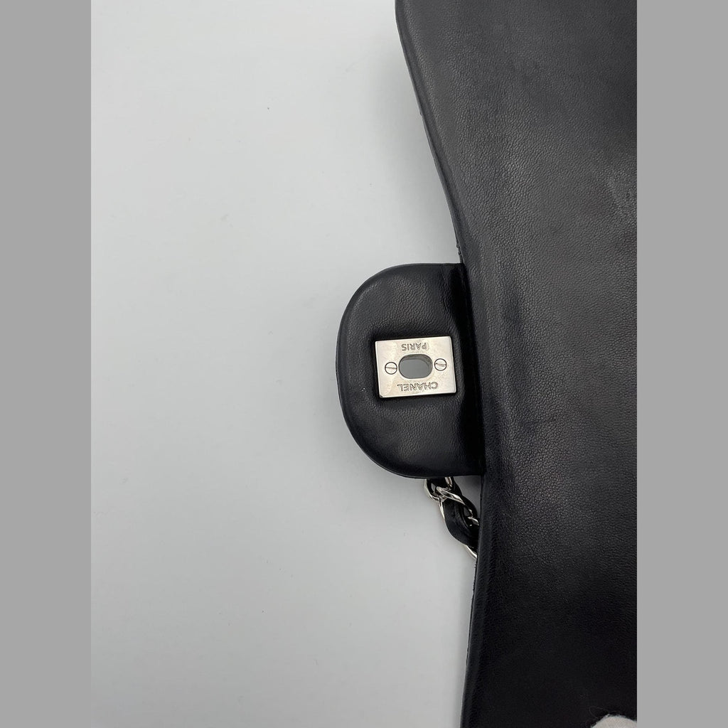 Chanel CHANEL Timeless Classique Jumbo Handbag