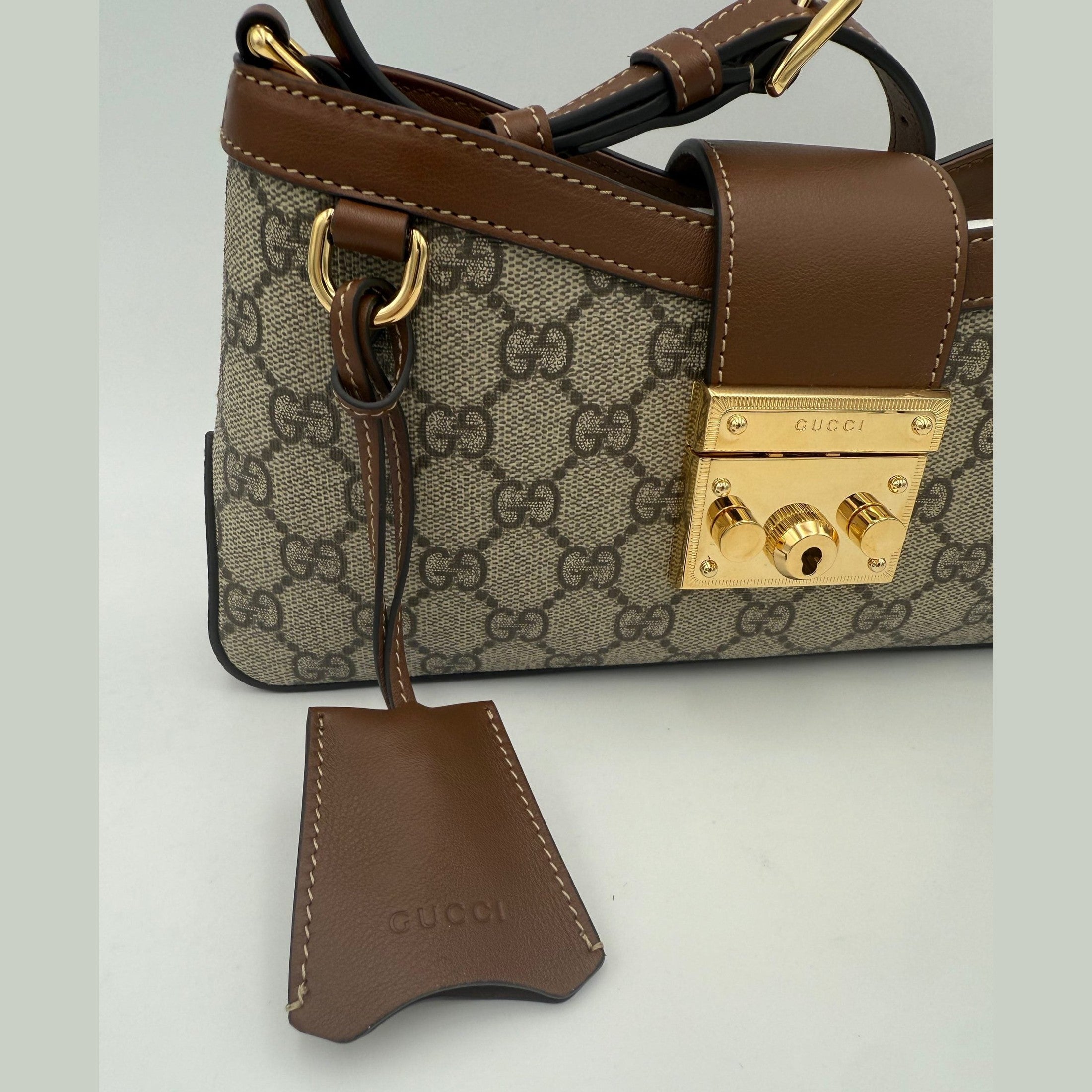 Gucci GUCCI PADLOCK GG Supreme Shoulder Bag