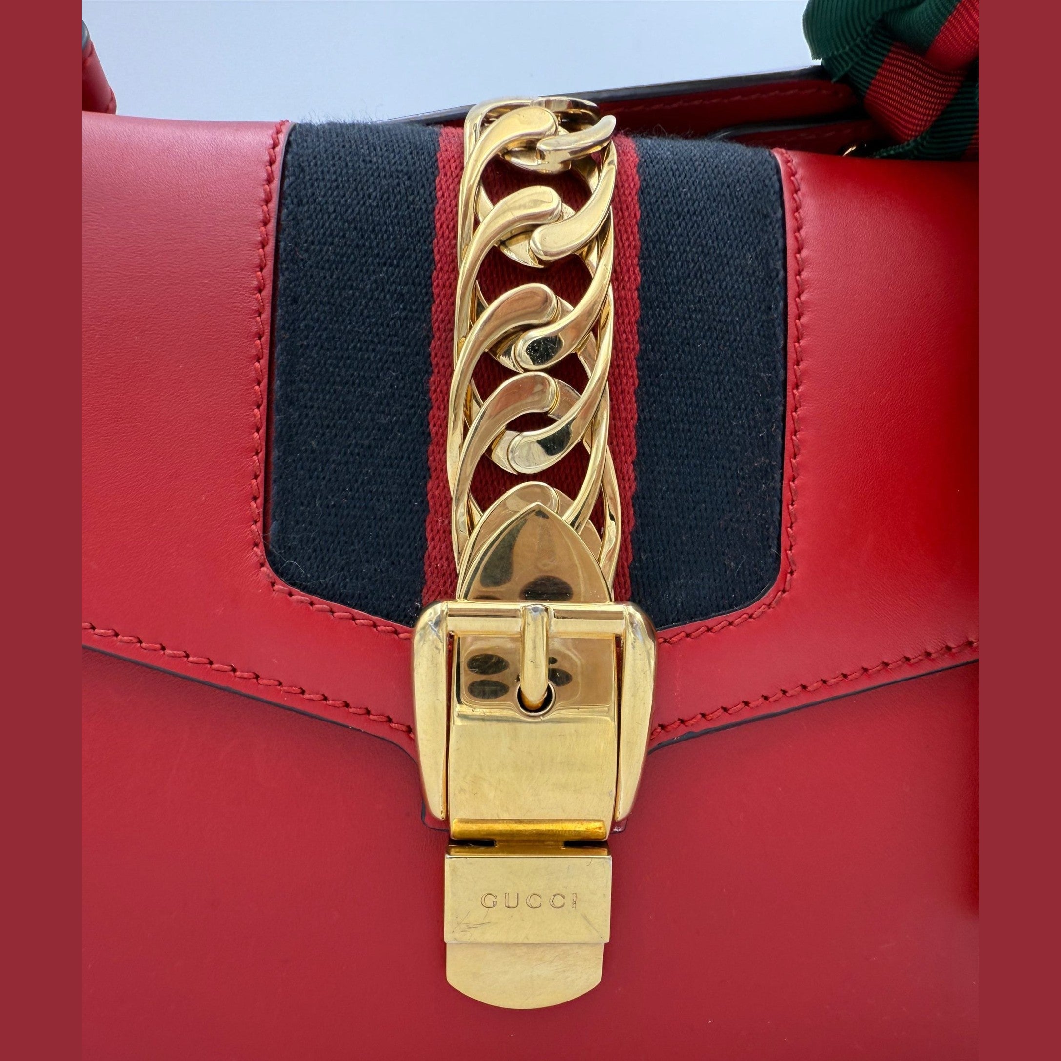Gucci GUCCI SYLVIE Red Handbag