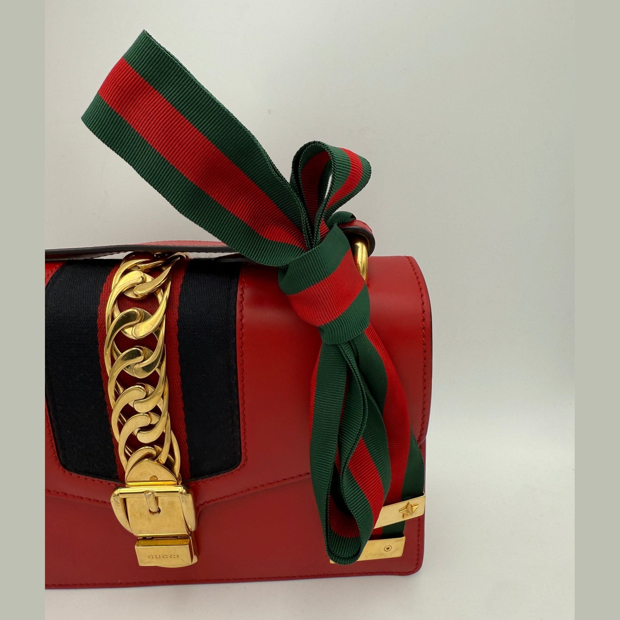 Gucci GUCCI SYLVIE Red Handbag