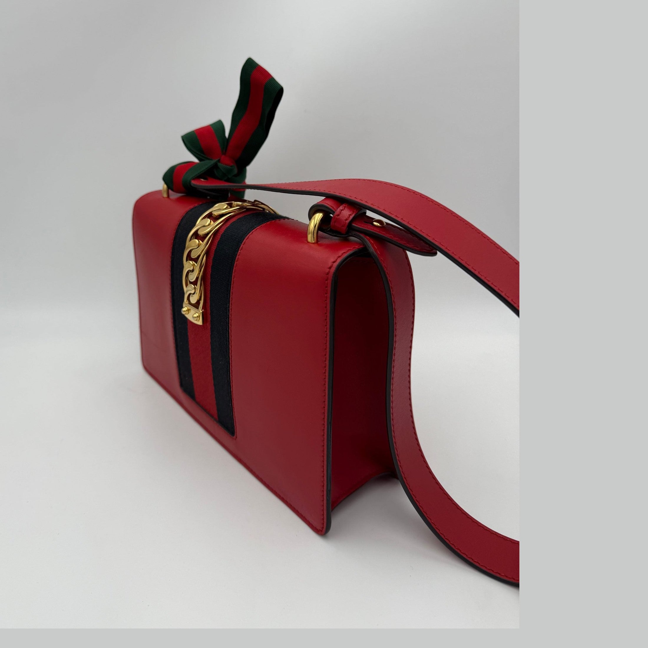 Gucci GUCCI SYLVIE Red Handbag