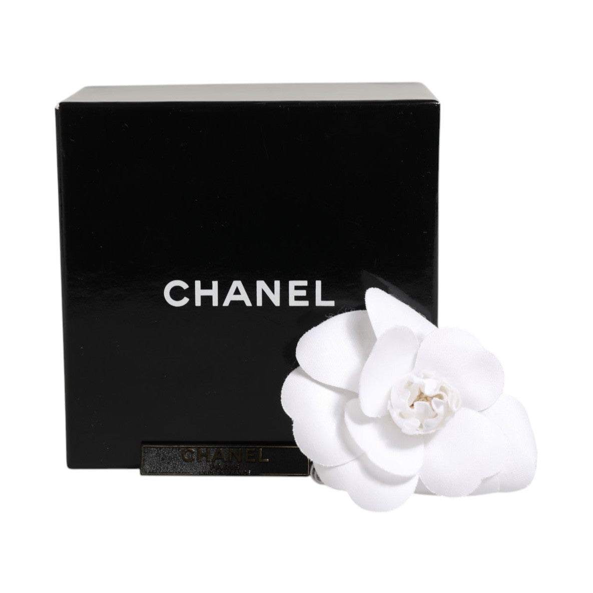Chanel White flower Brooch
