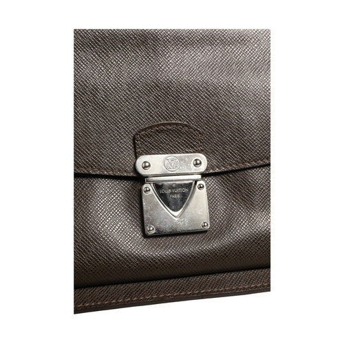 Louis Vuitton Belaia Clutch Taiga Leather