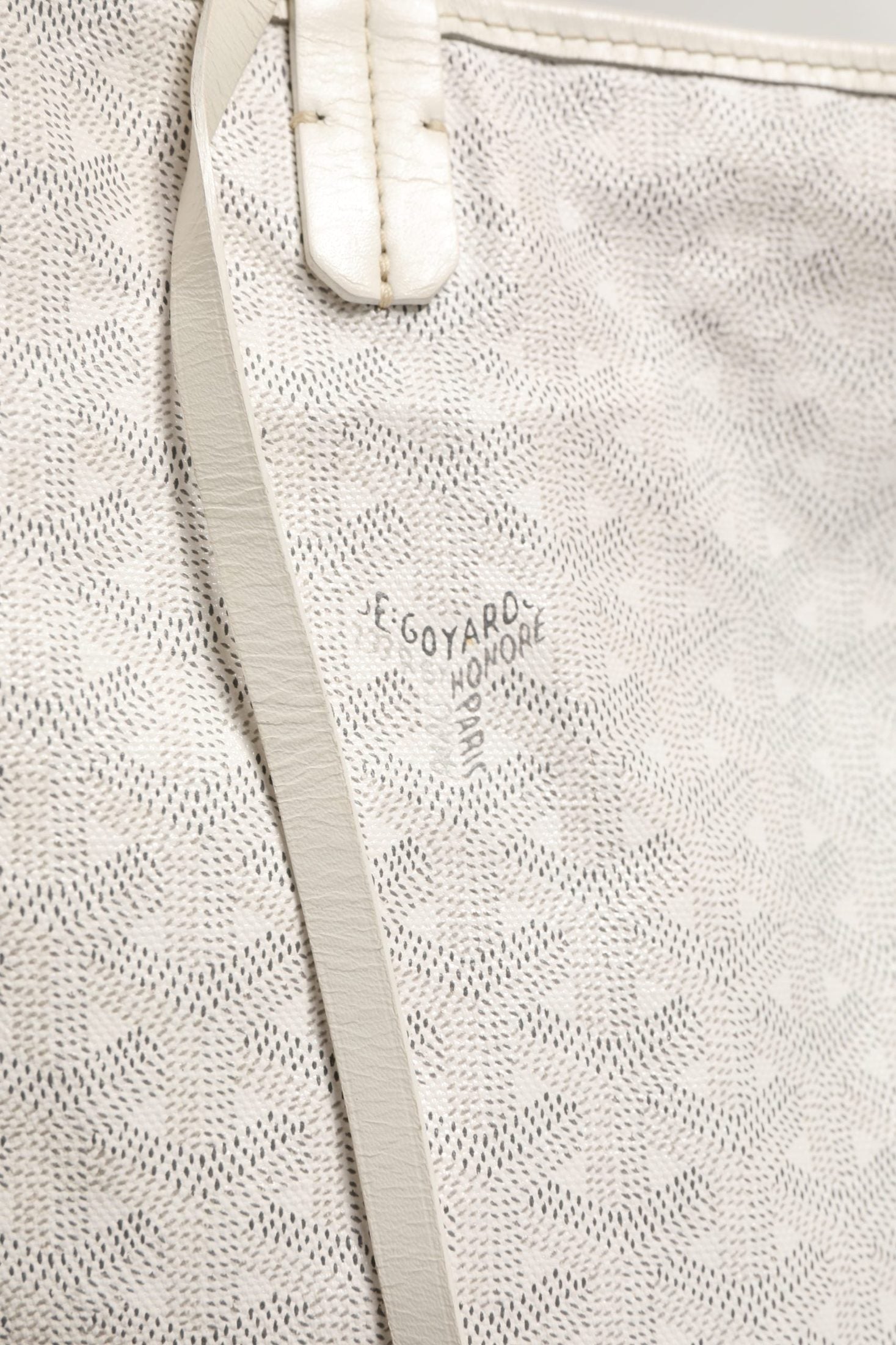 Saint Louis PM Tote Bag in Goyardine Canvas White