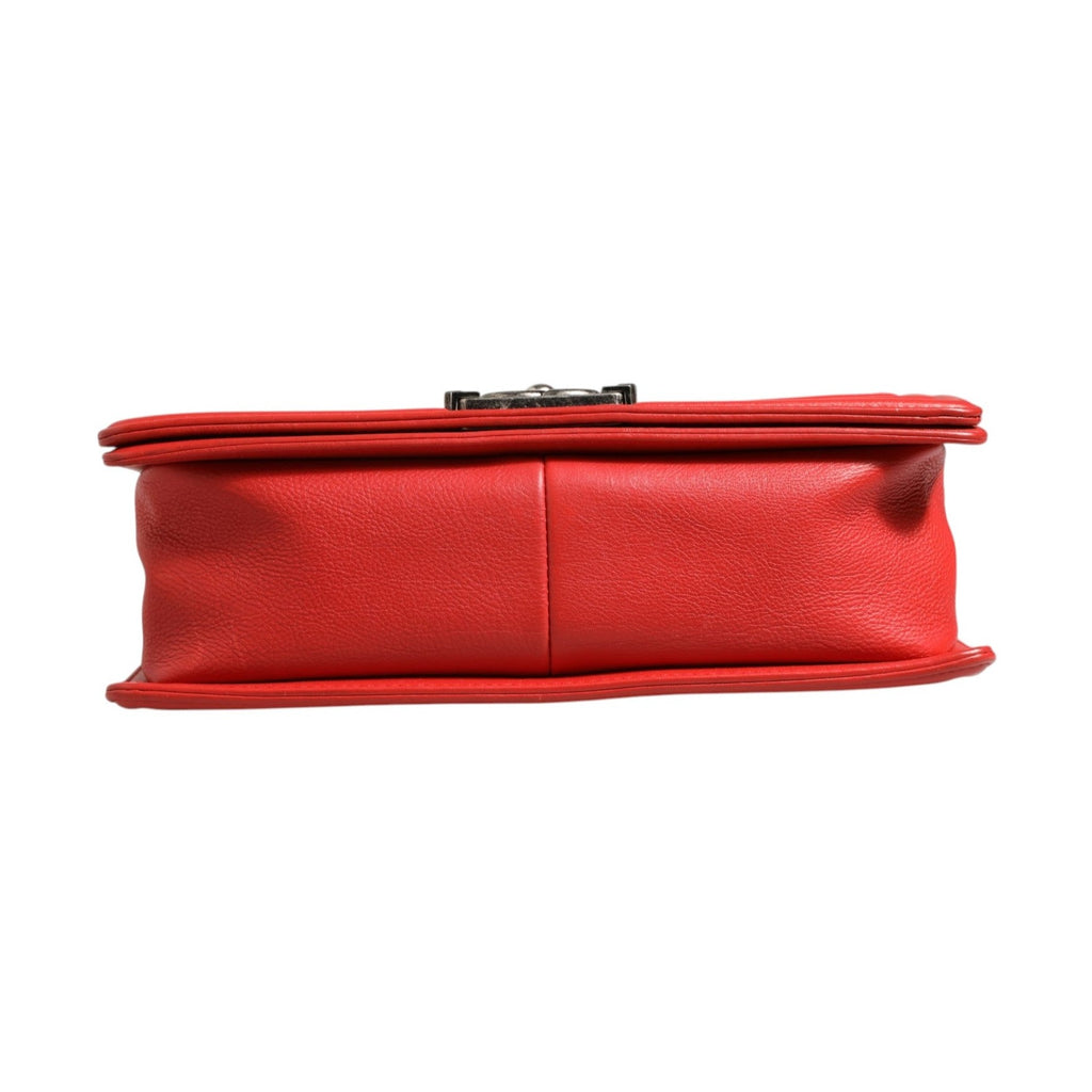 Chanel Red Diamond Stitch Calfskin Leather New Medium Boy Bag