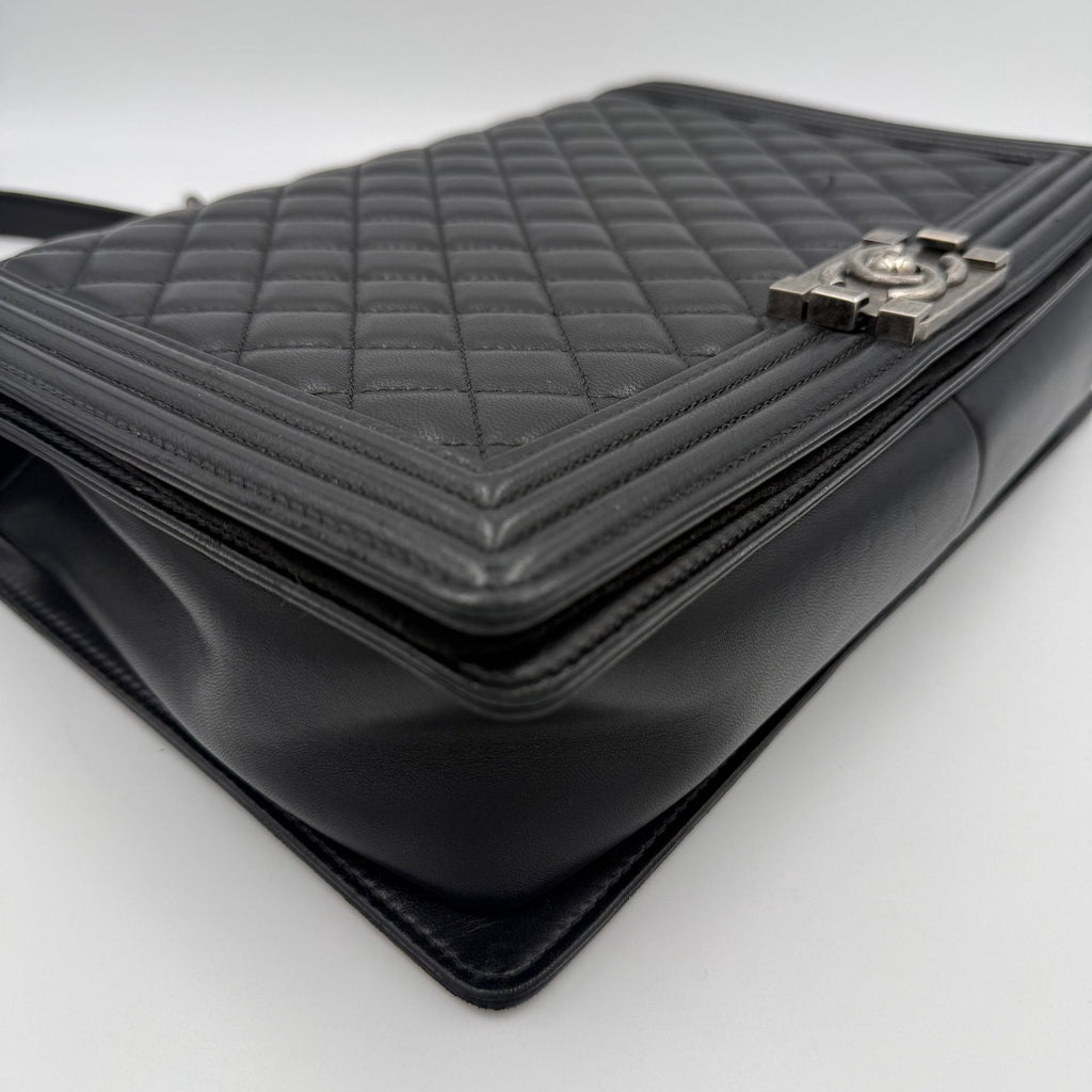 Chanel Bicolor Leather Handbag