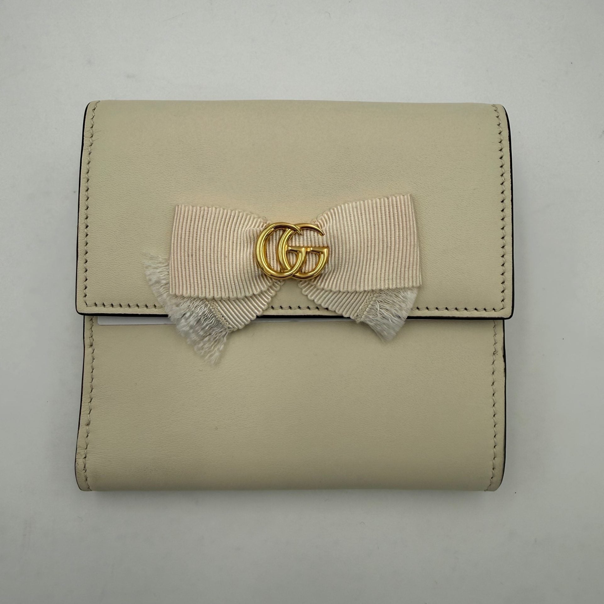 Gucci GUCCI GG Marmont Compact Wallet