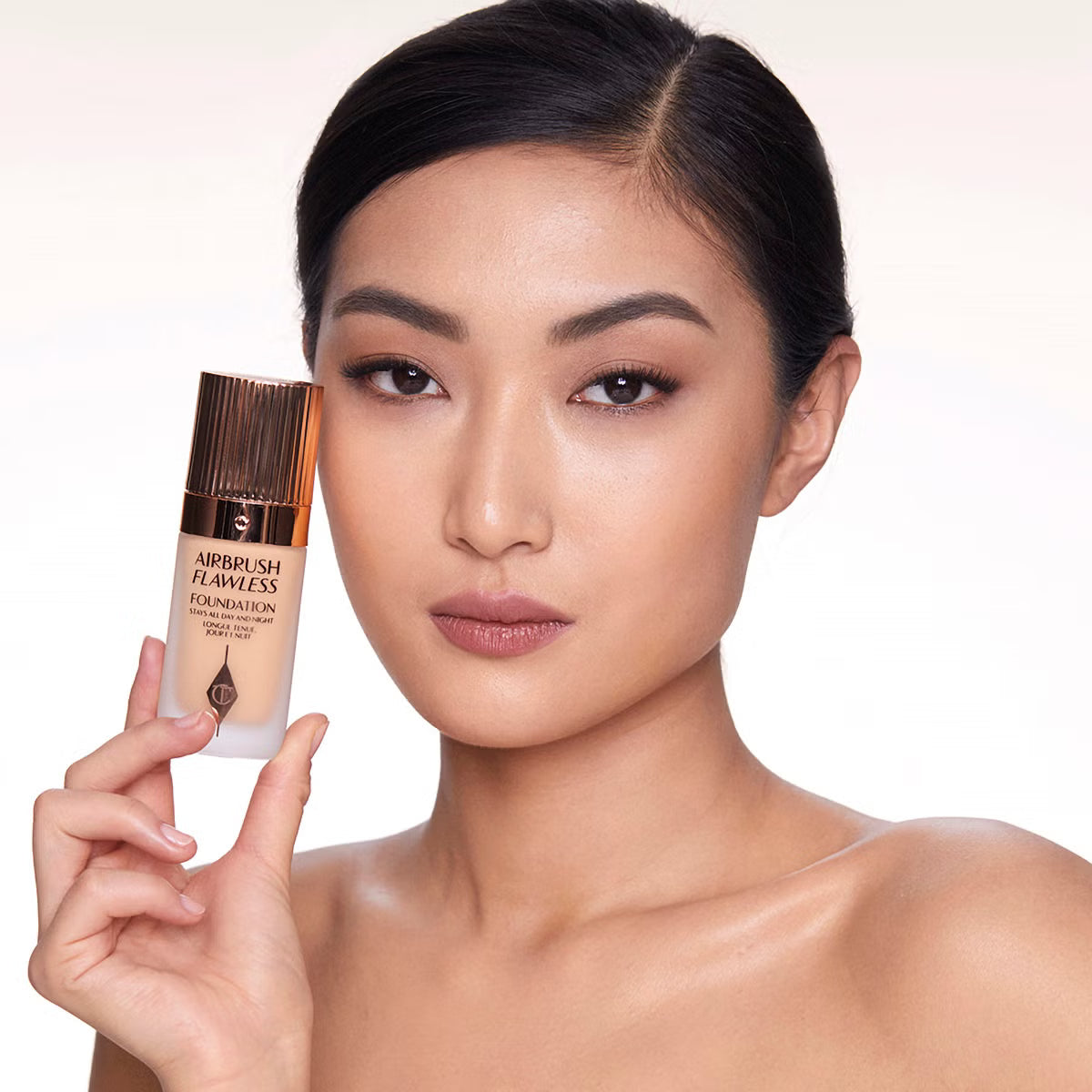 Charlotte Tilbury Airbrush Flawless Stays All Day &amp; Night Foundation 30ml - 5.5 Warm