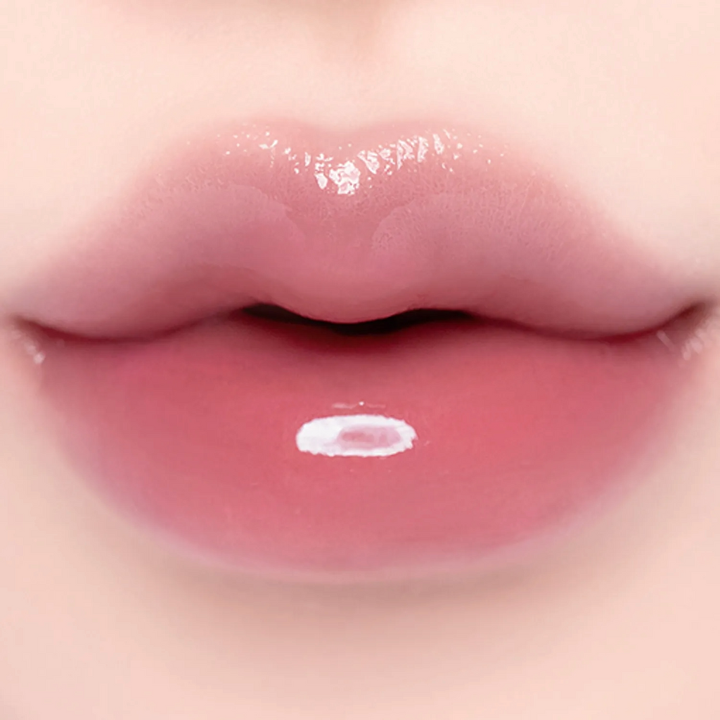 Banila-Co-Dew-Glow-Tint-3-8G – beauty & skincare essential for daily radiance