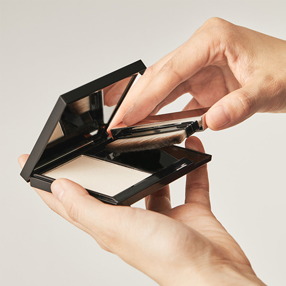 Hera-Airy-Power-Primer-8-5G – beauty & skincare essential for daily radiance