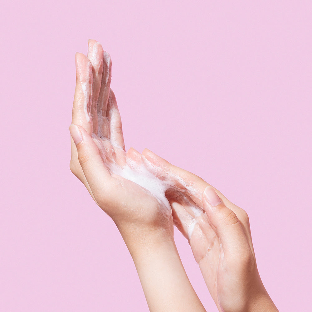 MARY & MAY: Vegan Low pH Hyaluronic Gel Cleanser 150ml - All Day Pretty Cleanser mary&may