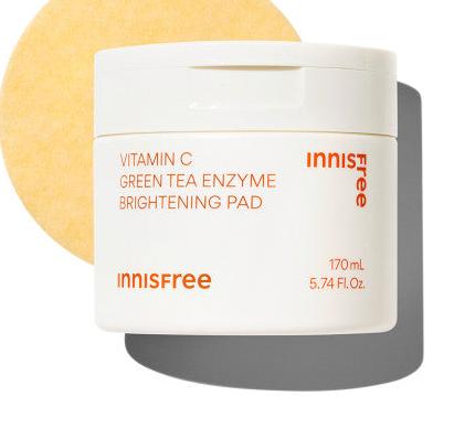 innisfree Vitamin C Green Tea Enzyme Brightening Pad 170ml (60 Pads) - All Day Pretty Toner Pad innisfree