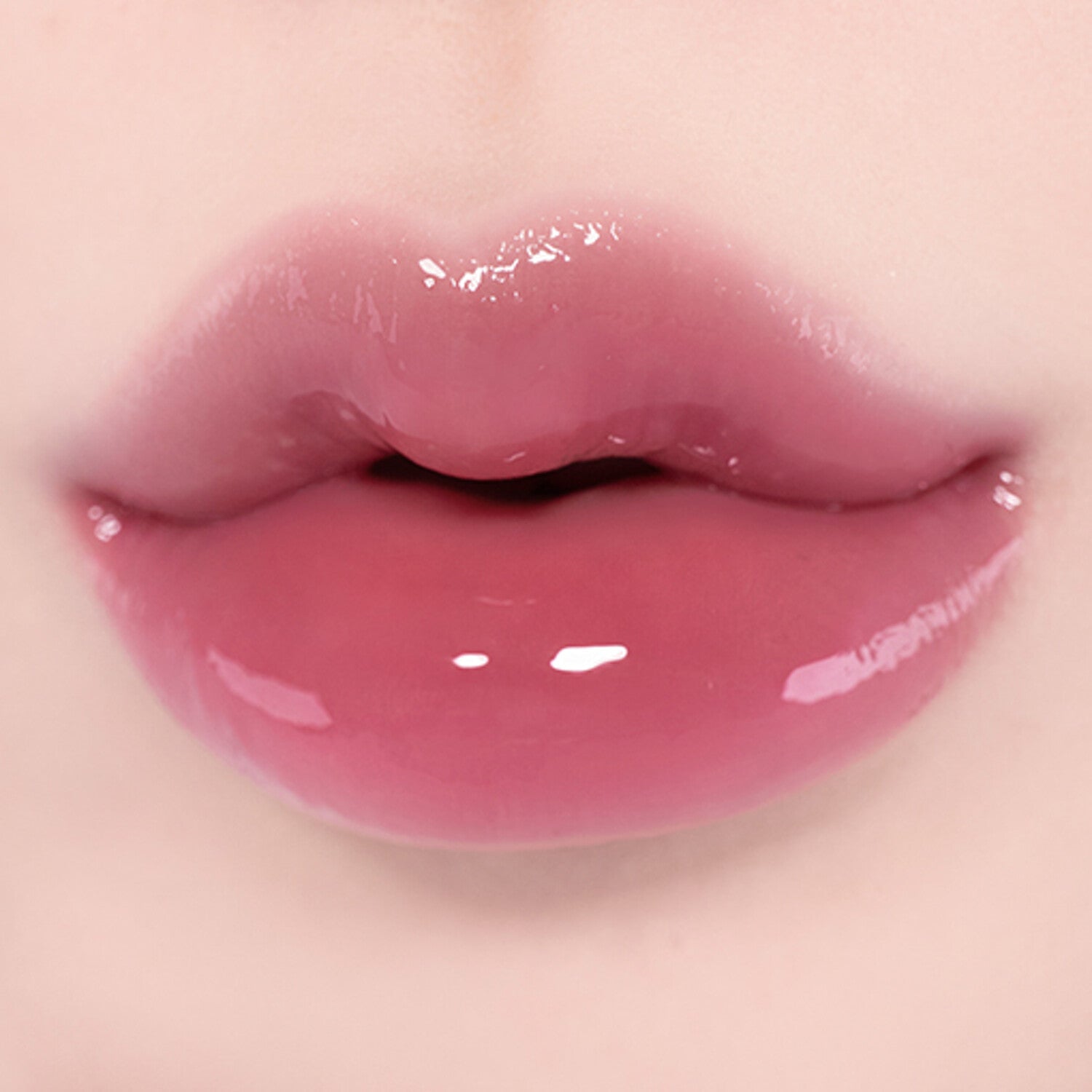 Fwee-3D-Voluming-Gloss-5-3G – beauty &amp; skincare essential for daily radiance